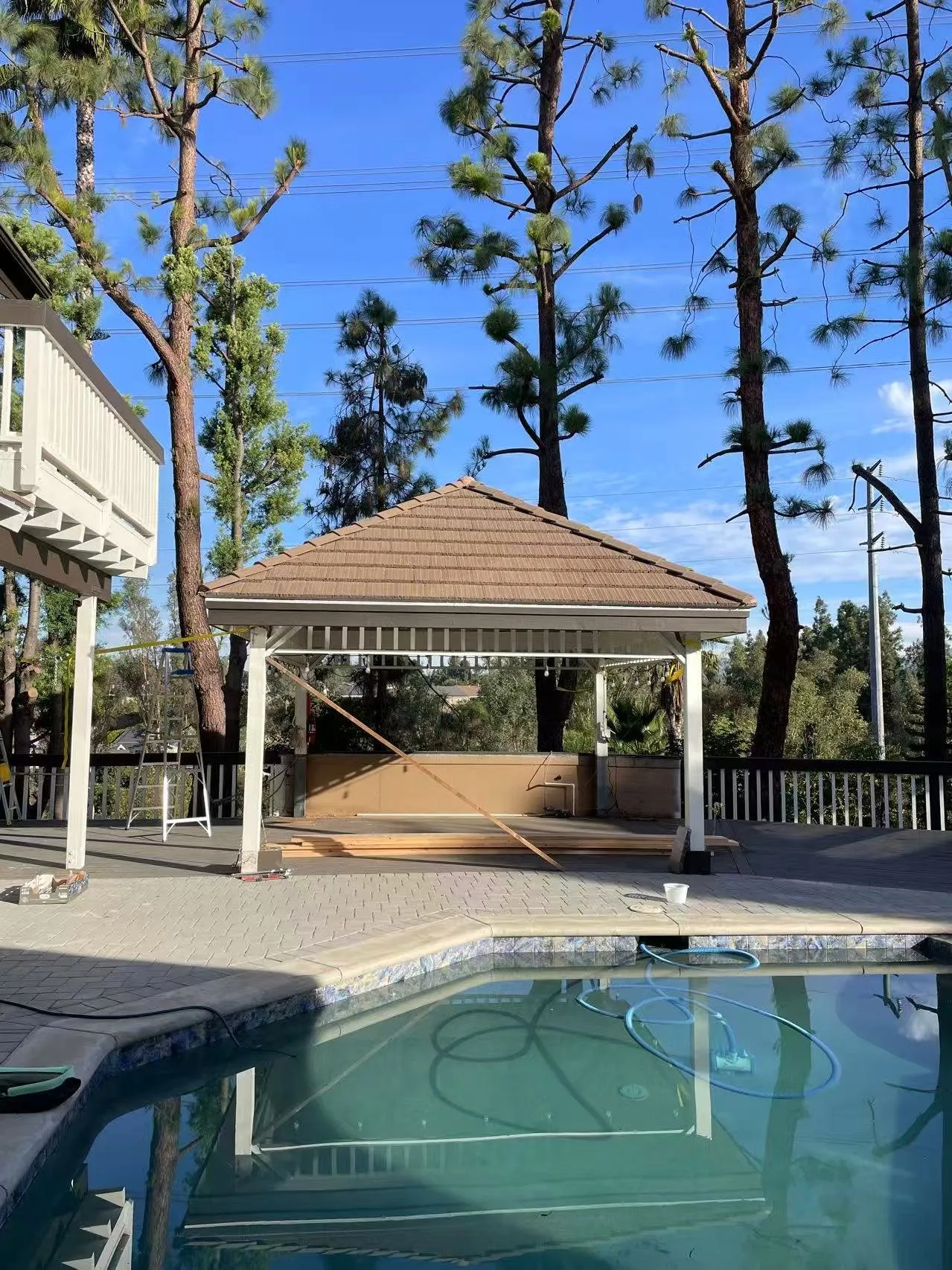 泳池八角凉亭修复