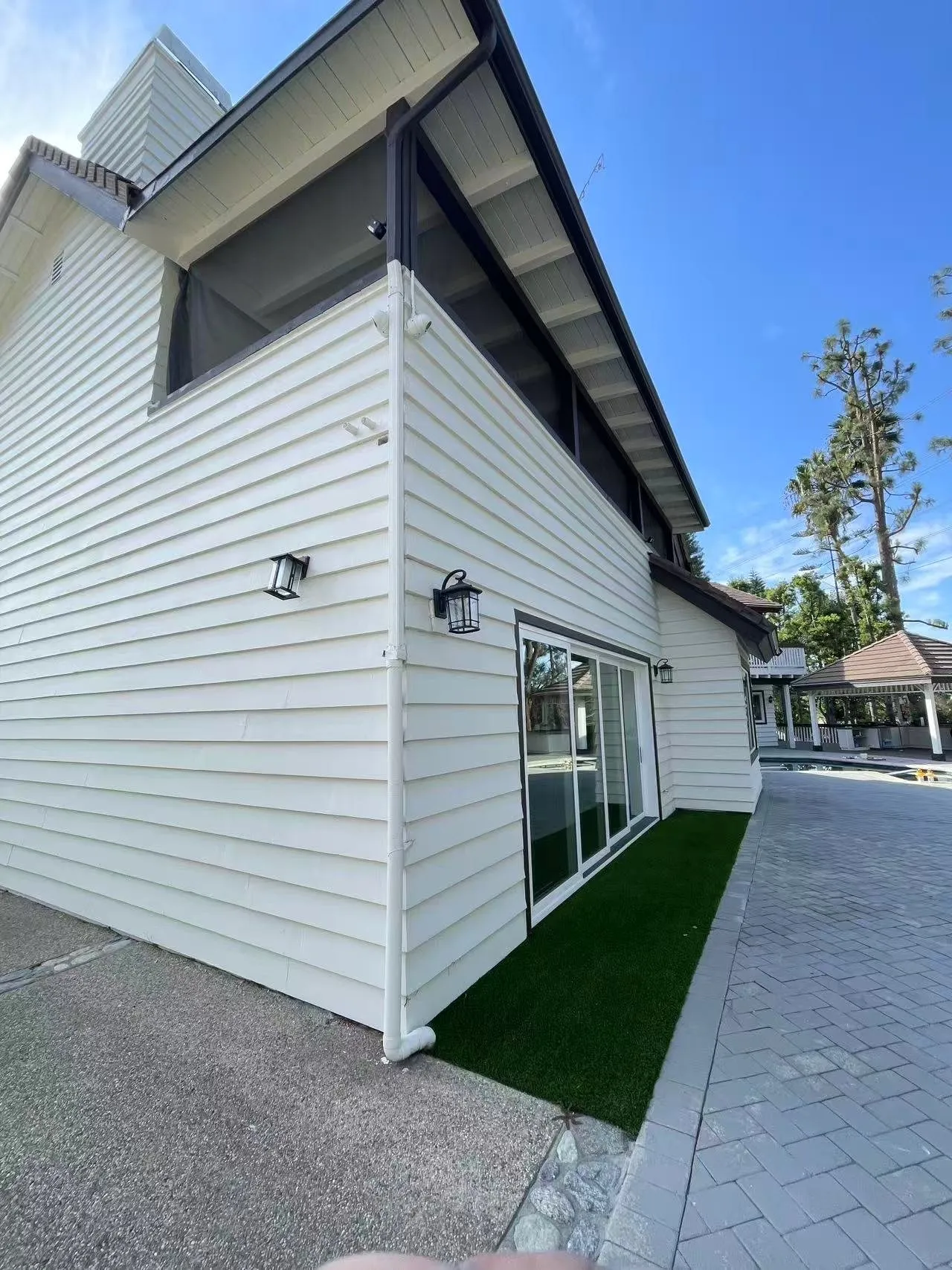 完工 — 侧面角度